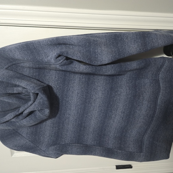 Patagonia, UNDER ARMOUR, ARIE - Picture 11 of 11